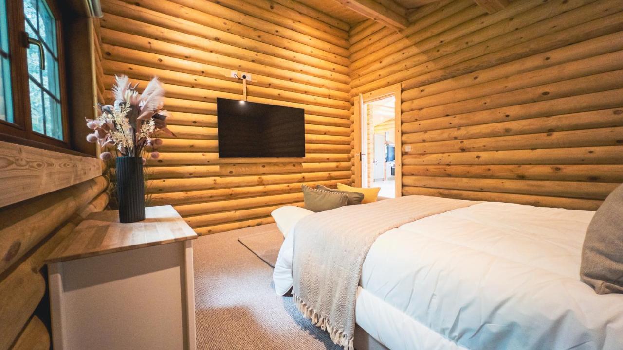 Aspen Lodge, Amazing New Log Cabin With Hot Tub - Sleeps 6 - Felmoor Park Морпет Экстерьер фото