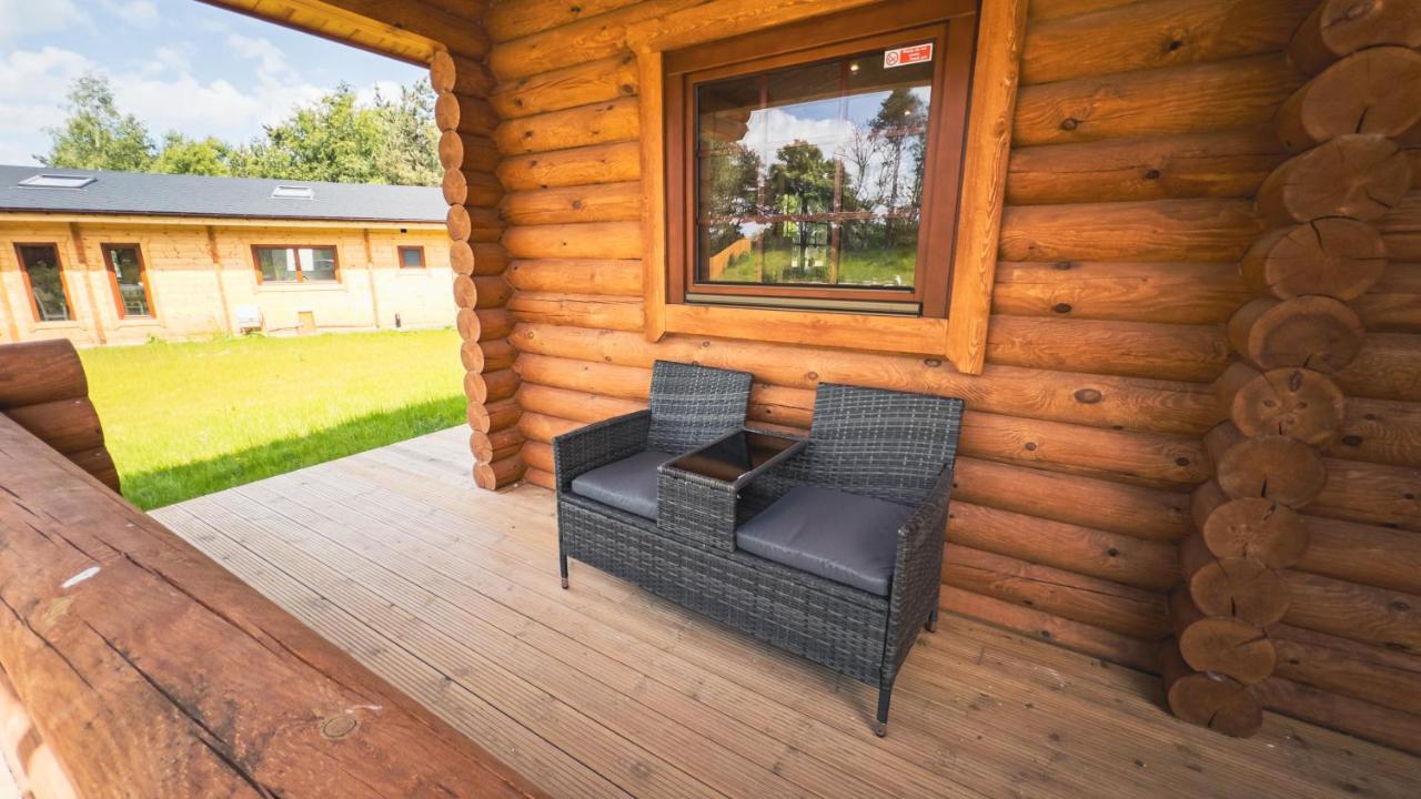 Aspen Lodge, Amazing New Log Cabin With Hot Tub - Sleeps 6 - Felmoor Park Морпет Экстерьер фото