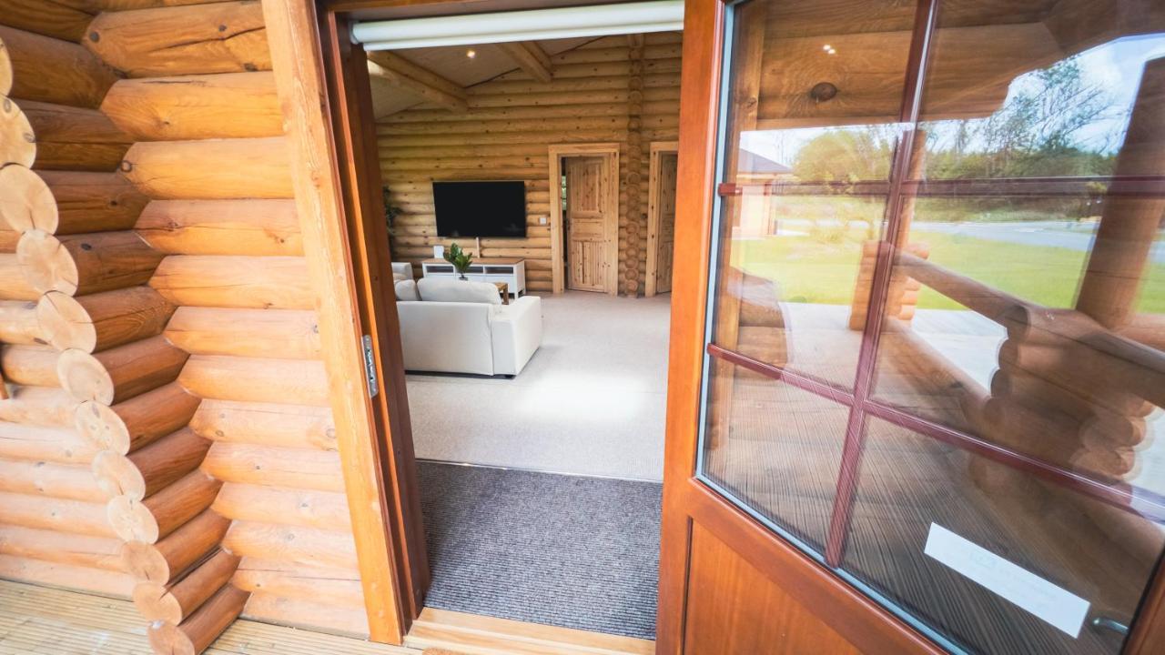 Aspen Lodge, Amazing New Log Cabin With Hot Tub - Sleeps 6 - Felmoor Park Морпет Экстерьер фото