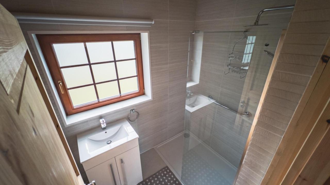 Aspen Lodge, Amazing New Log Cabin With Hot Tub - Sleeps 6 - Felmoor Park Морпет Экстерьер фото